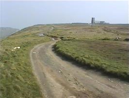 The rough track leading from the hostel to Tintagel Church and village